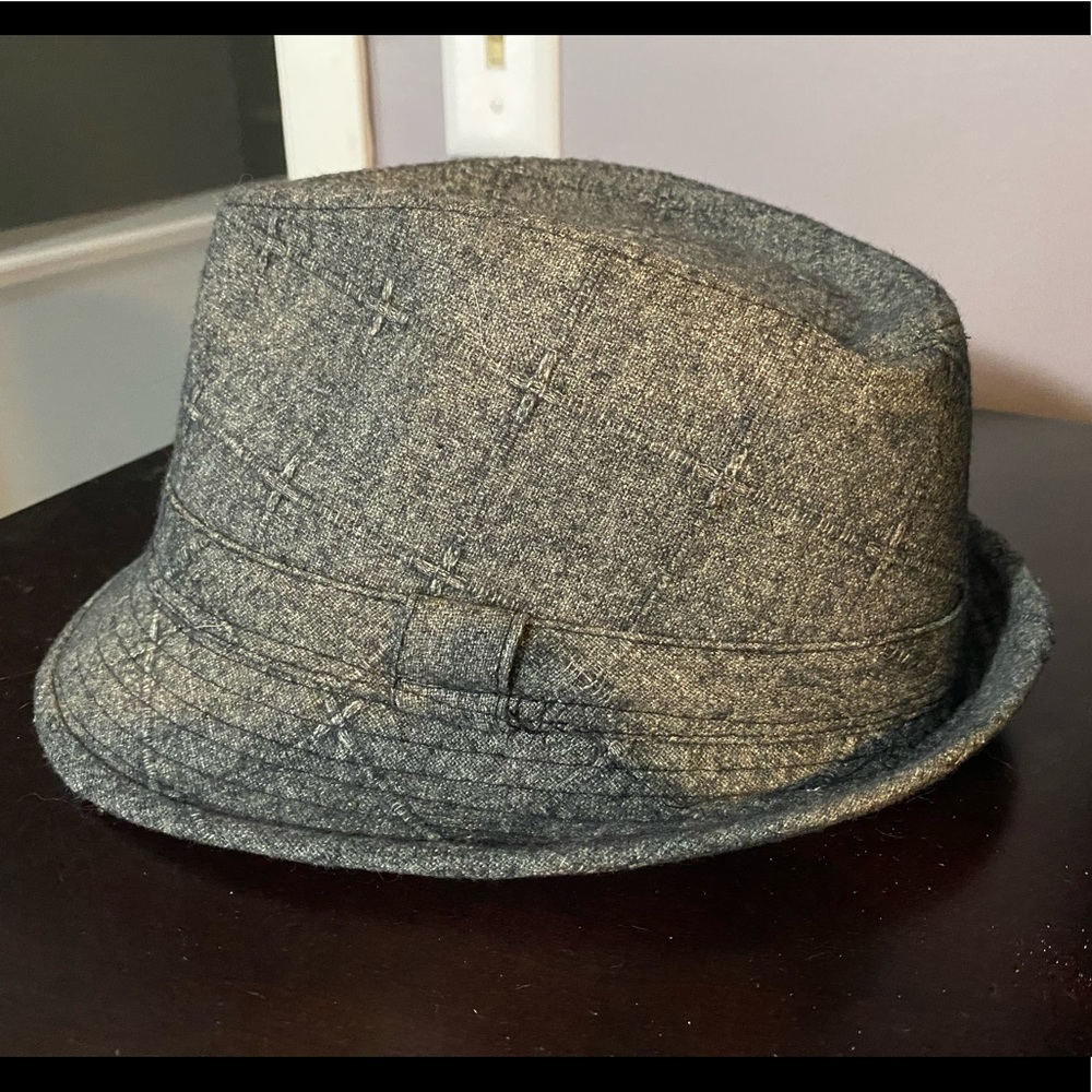 🧞‍♀️2/$25 Gray hat
